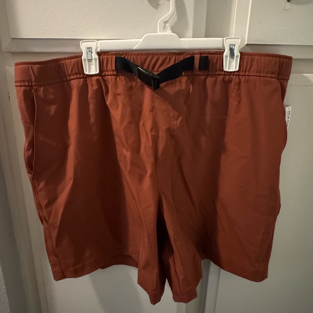 Old Navy Active XXL Rust Orange Quick-Dry Shorts
